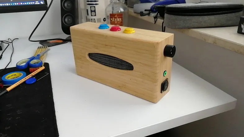 Previous DIY music box with NFC cards powered by Phoniebox depending on Spotify
