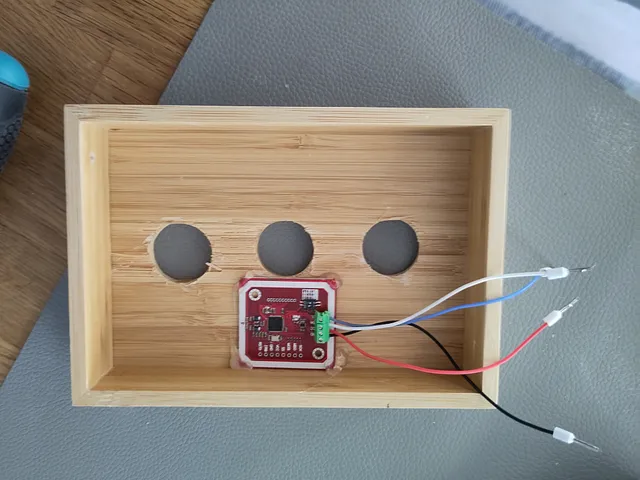 Empty DIY music box with NFC reader